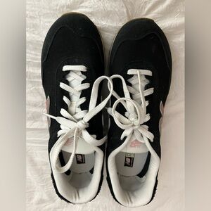 New Balance sneakers, women